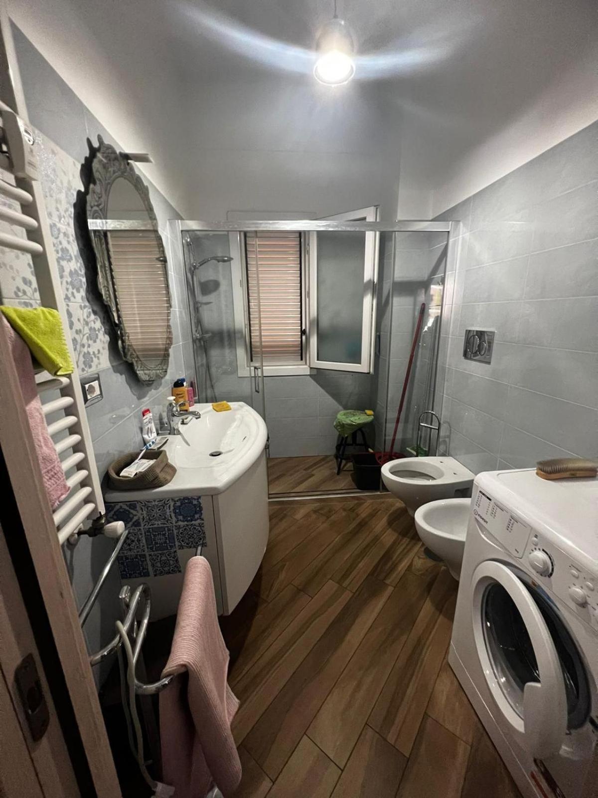 Nathan House, Tuscolana Apartamento